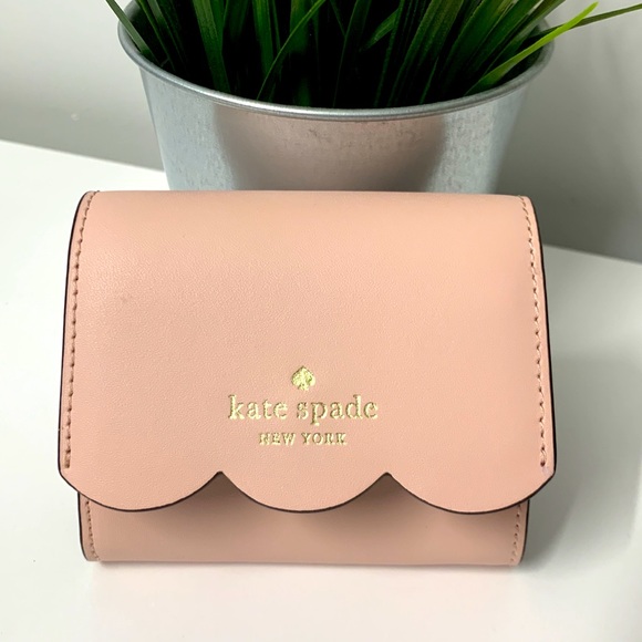 kate spade Handbags - BNWT KATE SPADE ♠️ SCALLOP DESIGN SMOOTH LEATHER COMPACT WALLET PINK- BURGUNDY